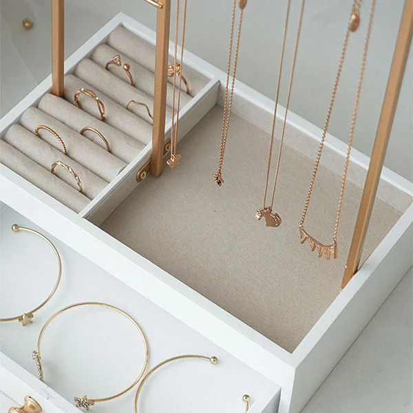Desktop Metal Personal Jewelry Storage Rack